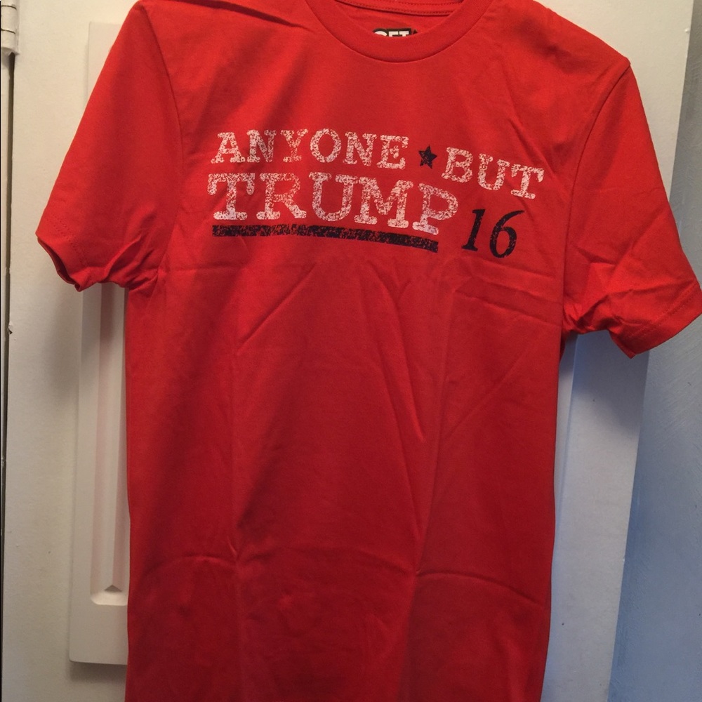 A T-shirt, size S